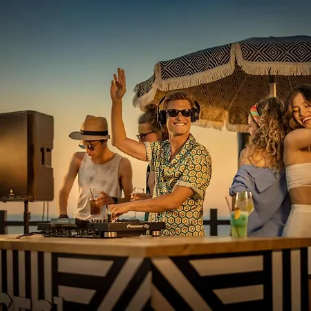 Places Dalmacija By Valamar マカルスカ