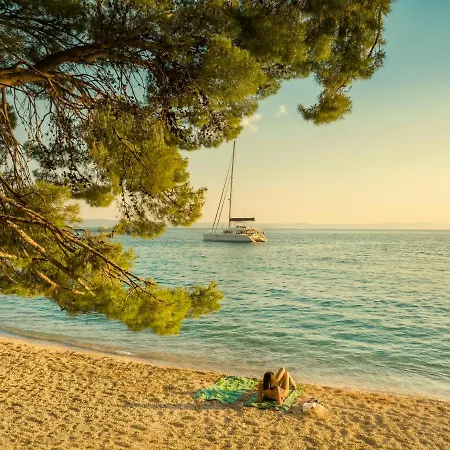 Places Dalmacija By Valamar Готель Макарська