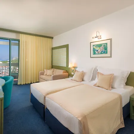 Places Dalmacija By Valamar ホテル 3*