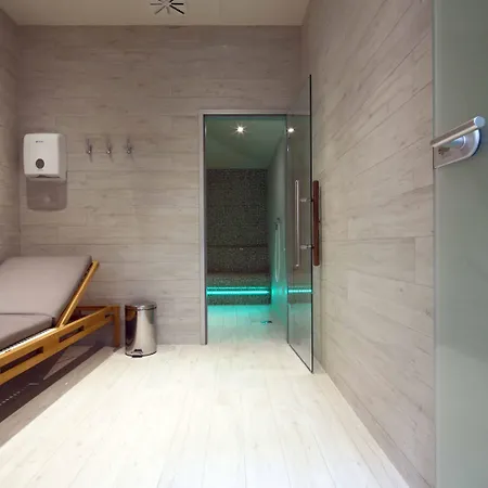 ホテル Places Dalmacija By Valamar 3*