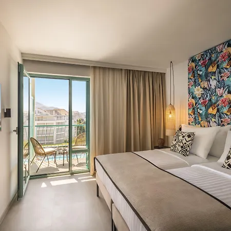 호텔 Places Dalmacija By Valamar 3*