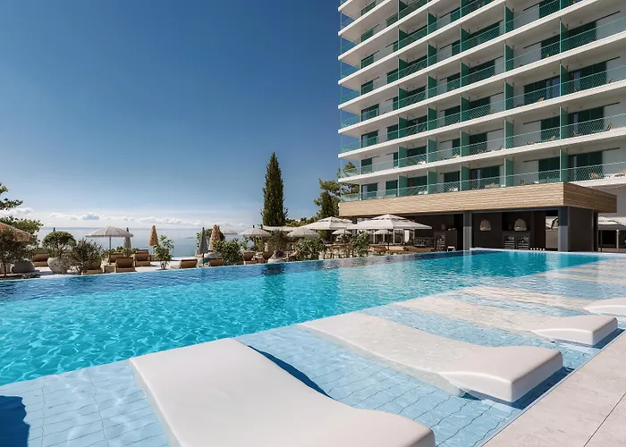 Places Dalmacija By Valamar 호텔 3*