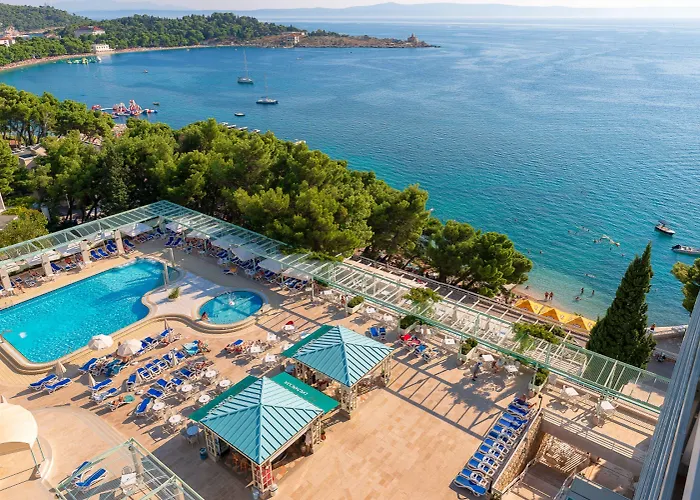 Places Dalmacija By Valamar 호텔 3*